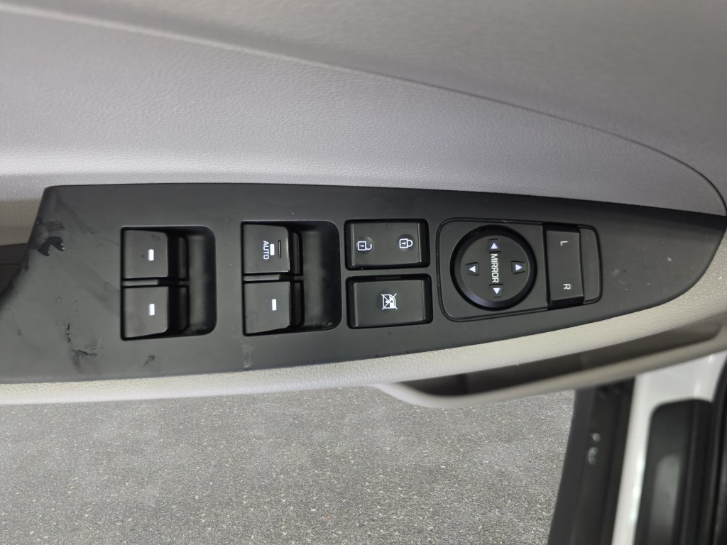 Used 2020 Hyundai Tucson Value AWD/4WD image 23