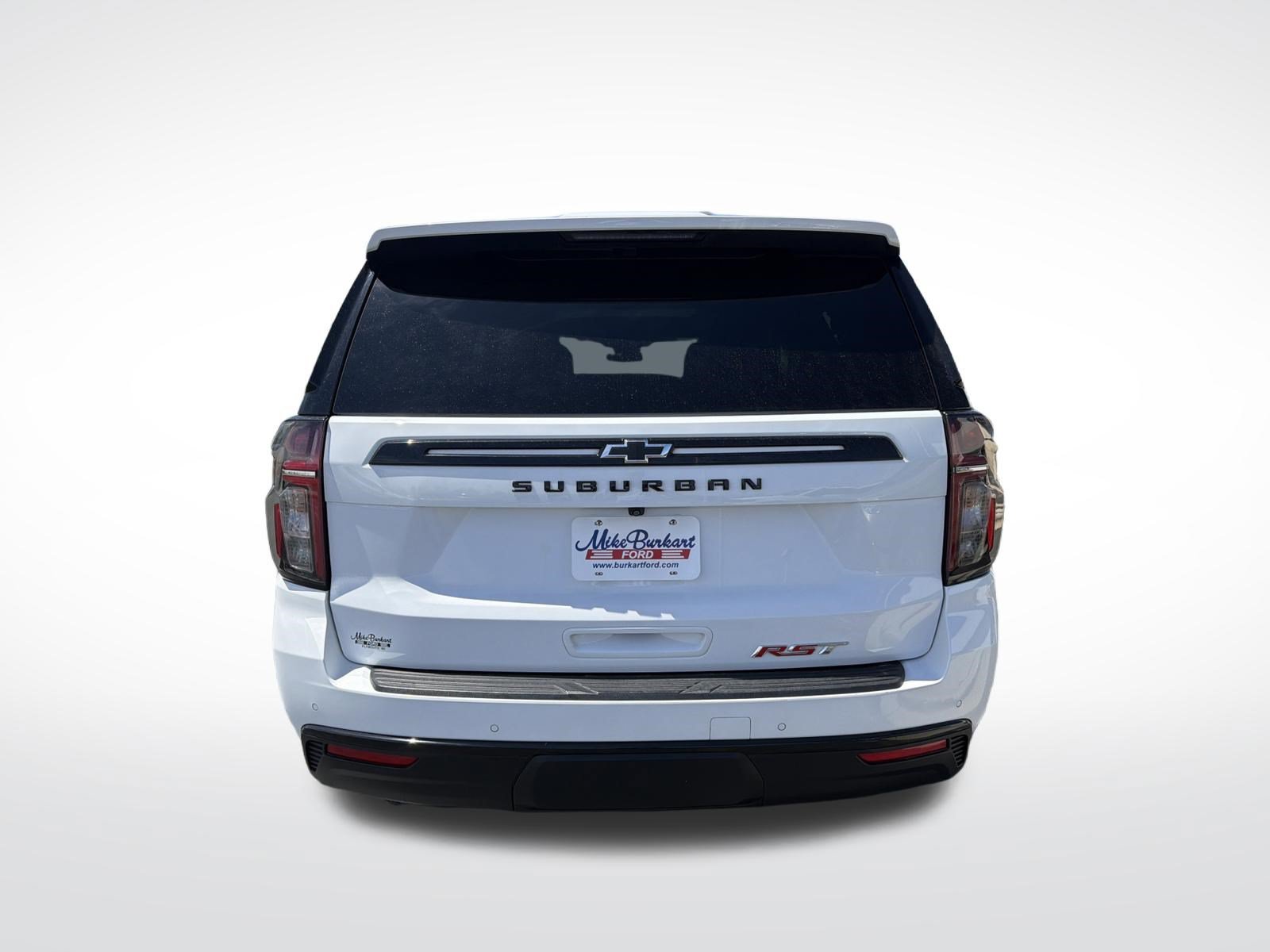 Used 2024 Chevrolet Suburban RST w/ Luxury Package AWD/4WD image 11
