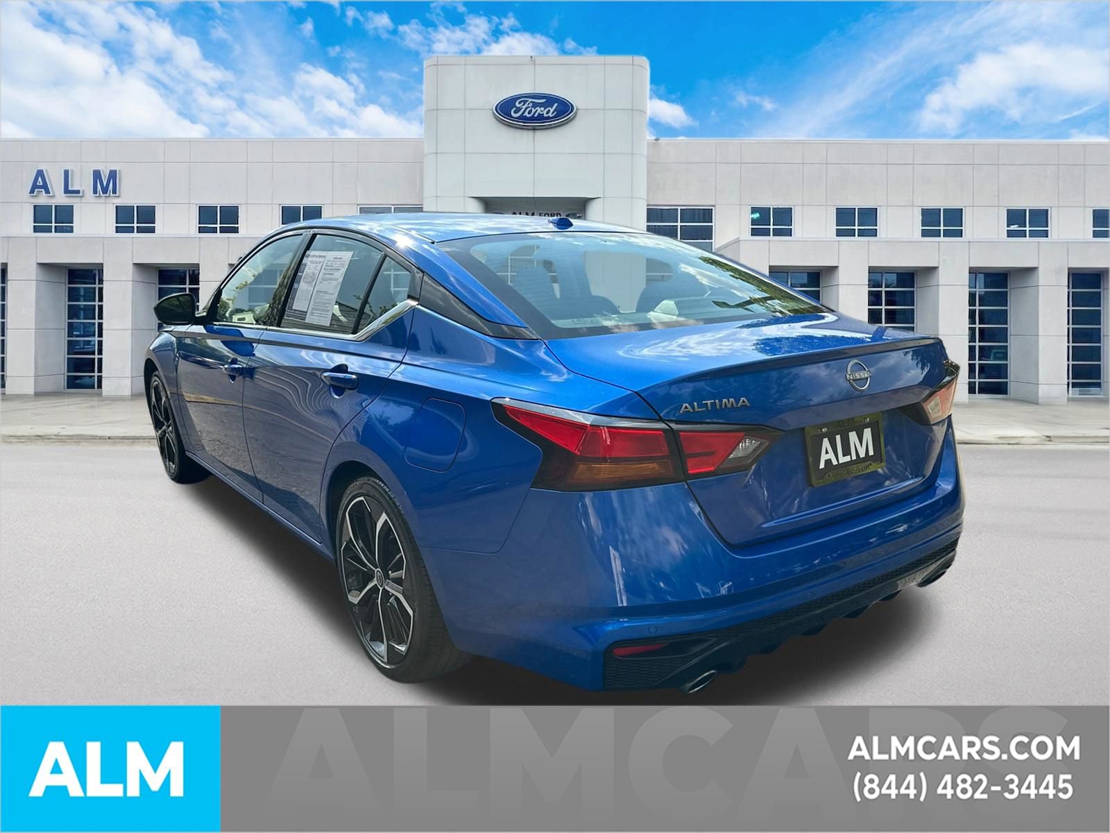 Used 2025 Nissan Altima 2.5 SR FWD image 8