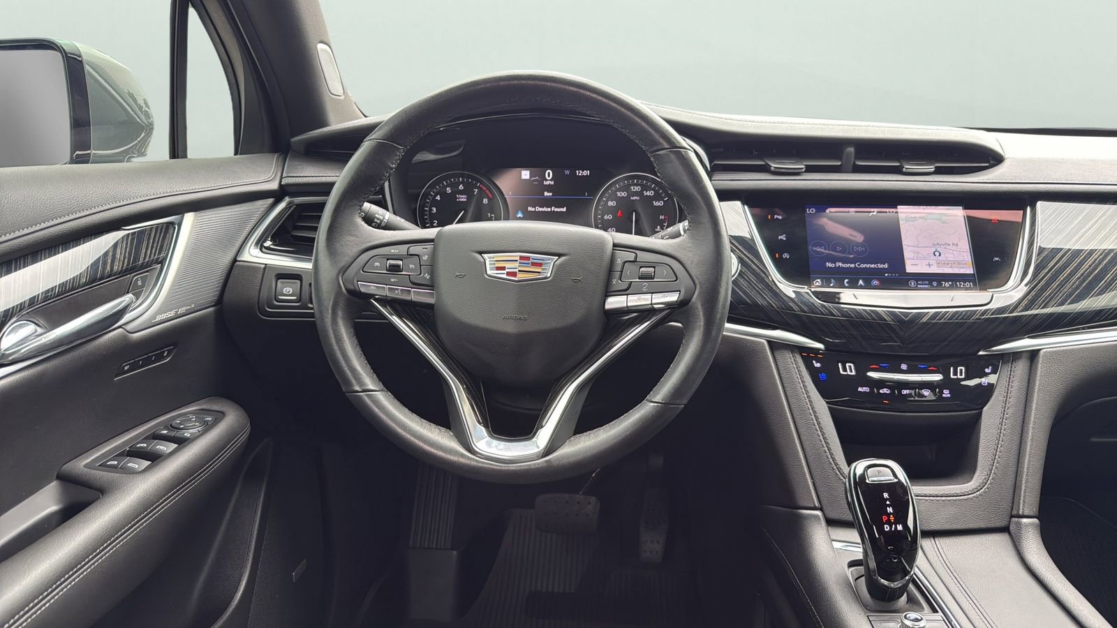 Used 2023 Cadillac XT6 Premium Luxury w/ Technology Package FWD image 12