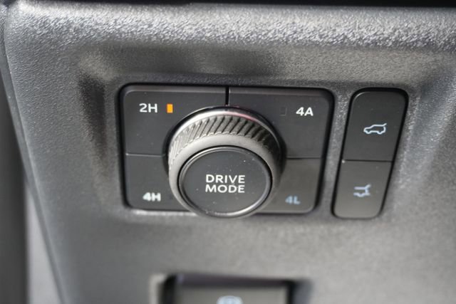 Certified 2025 Ford Expedition Active image 17