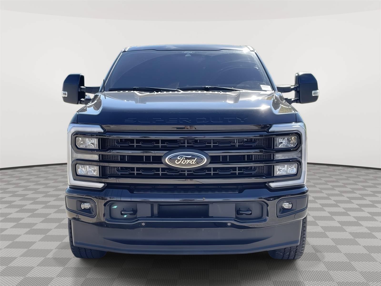 Certified 2024 Ford F250 Lariat w/ Lariat Ultimate Package AWD/4WD image 4