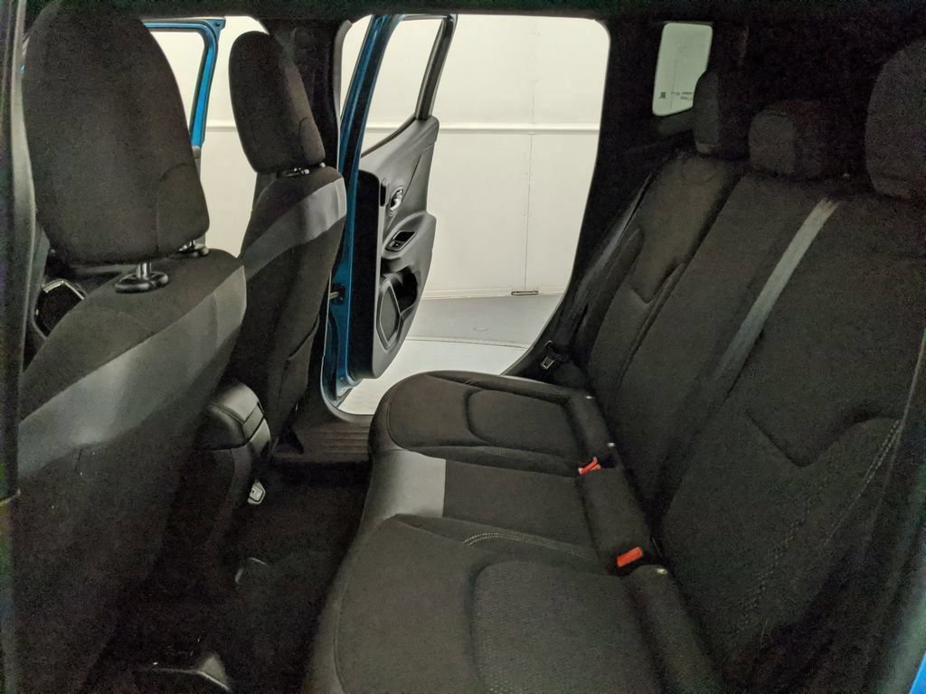 Used 2022 Jeep Renegade Altitude w/ Sun/Sound Group AWD/4WD image 20