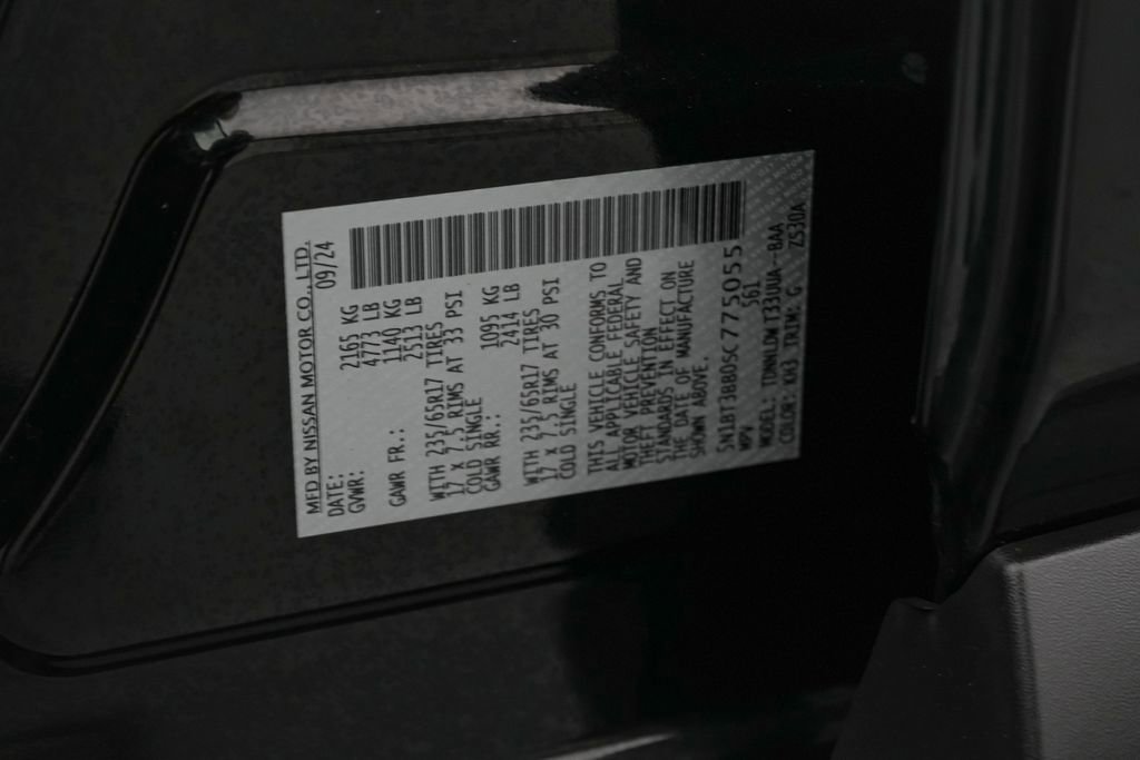 Used 2025 Nissan Rogue SV image 32