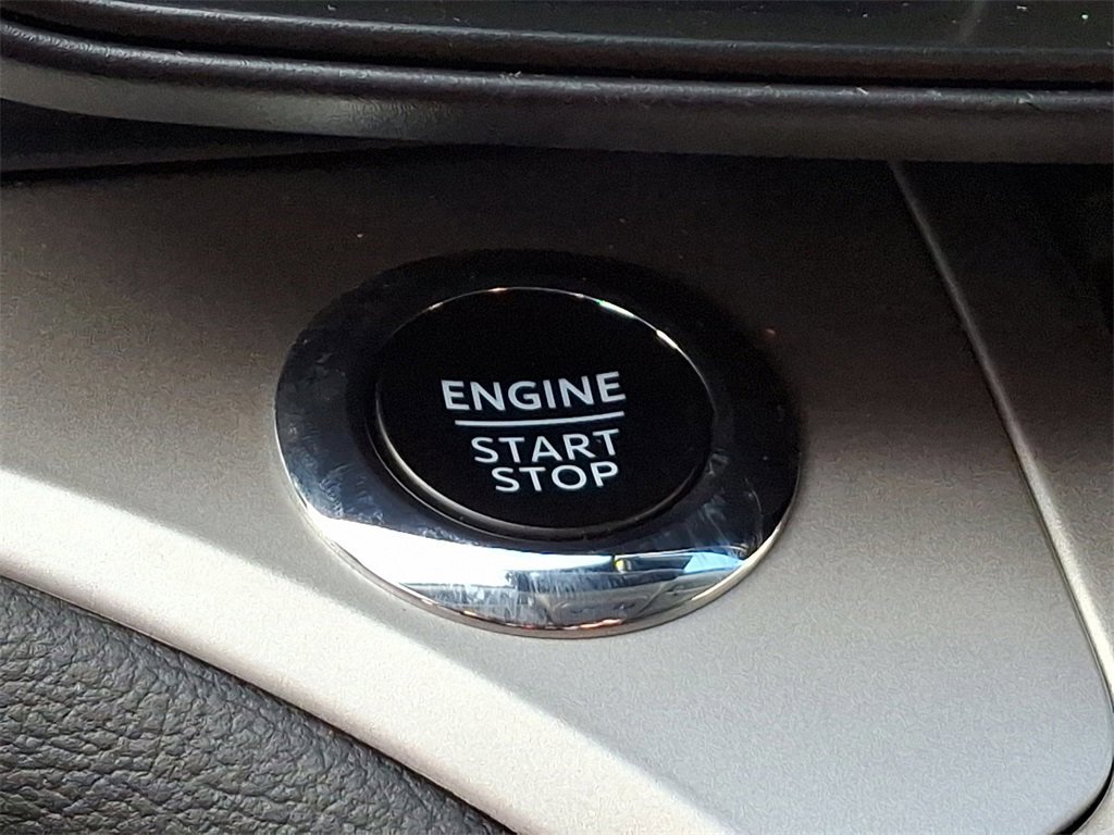 Certified 2023 Ford Explorer XLT image 28