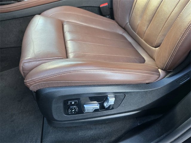 Used 2020 BMW X7 xDrive40i w/ Premium Package image 11