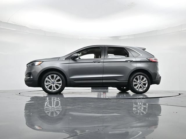 Certified 2022 Ford Edge Titanium AWD/4WD image 36