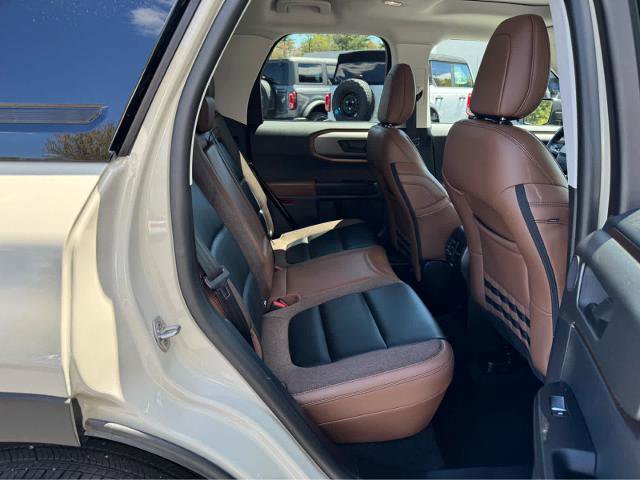 Certified 2025 Ford Bronco Sport Outer Banks w/ Outer Banks Tech Package+ AWD/4WD image 12