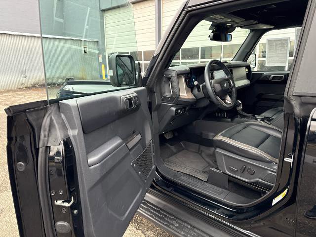 Certified 2025 Ford Bronco Outer Banks AWD/4WD image 7
