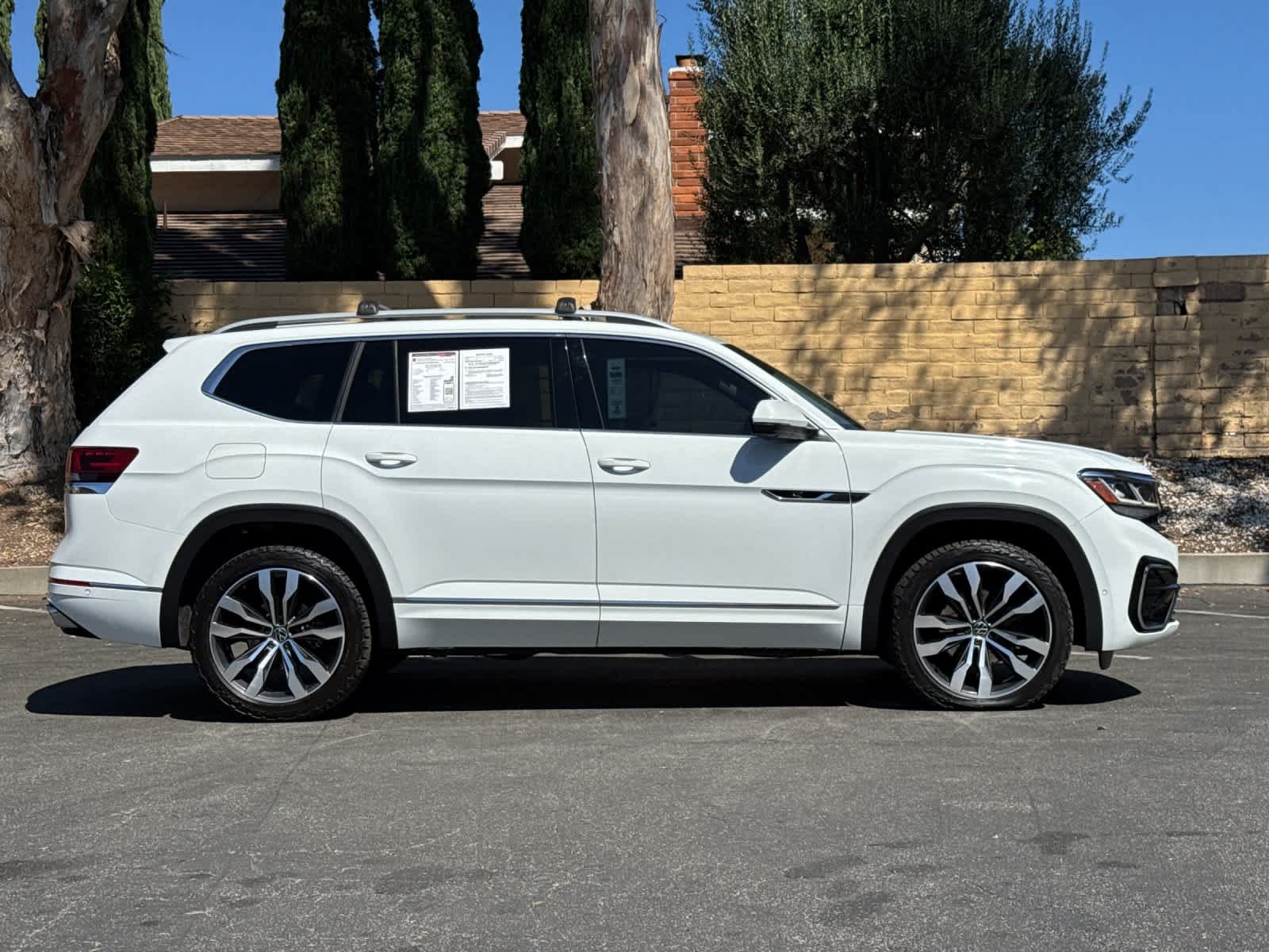 Used 2021 Volkswagen Atlas SEL Premium AWD/4WD image 8