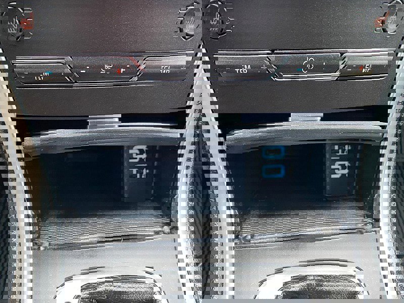 Certified 2018 Ford Edge Titanium w/ Technology Package image 52