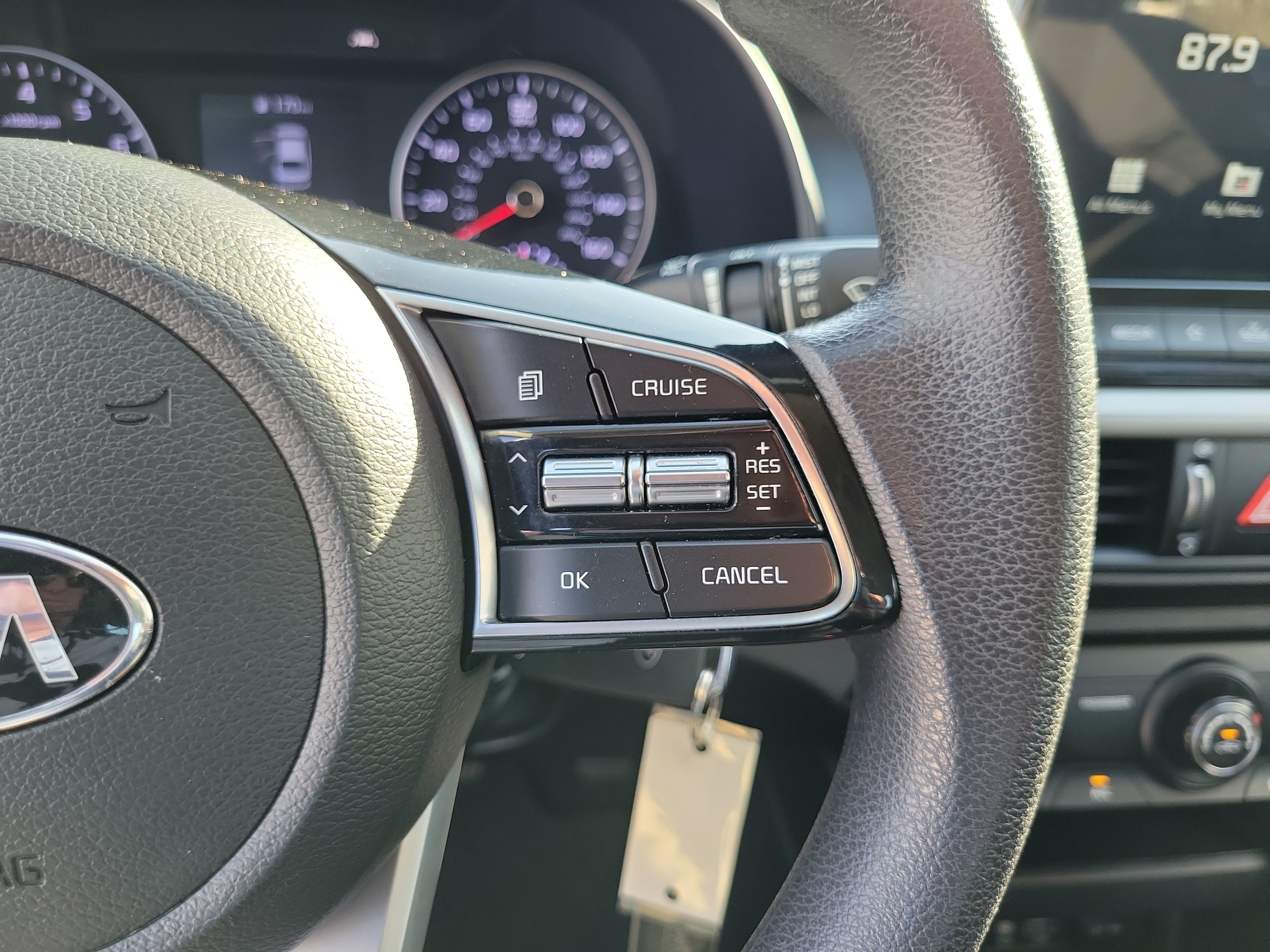 Used 2020 Kia Forte LXS FWD image 7