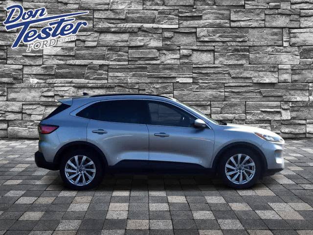 Certified 2022 Ford Escape Titanium w/ Titanium Elite Package FWD image 2