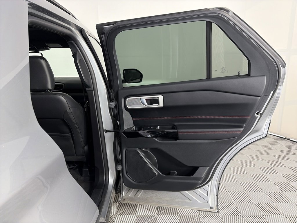 Certified 2022 Ford Explorer ST-Line w/ Class IV Trailer Tow Package image 28