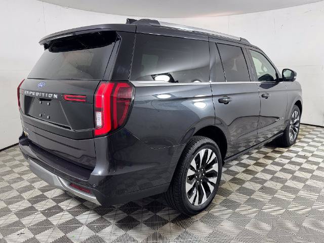 Certified 2025 Ford Expedition Platinum w/ Driver's Package AWD/4WD image 3