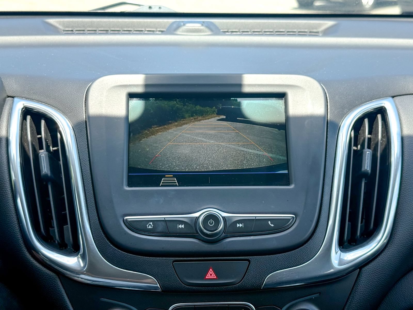 Used 2019 Chevrolet Equinox LT AWD/4WD image 23