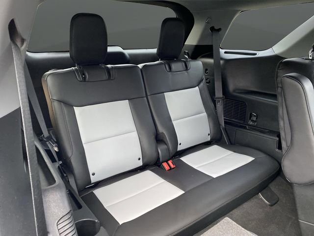 Certified 2022 Ford Explorer XLT w/ Equipment Group 202A image 31