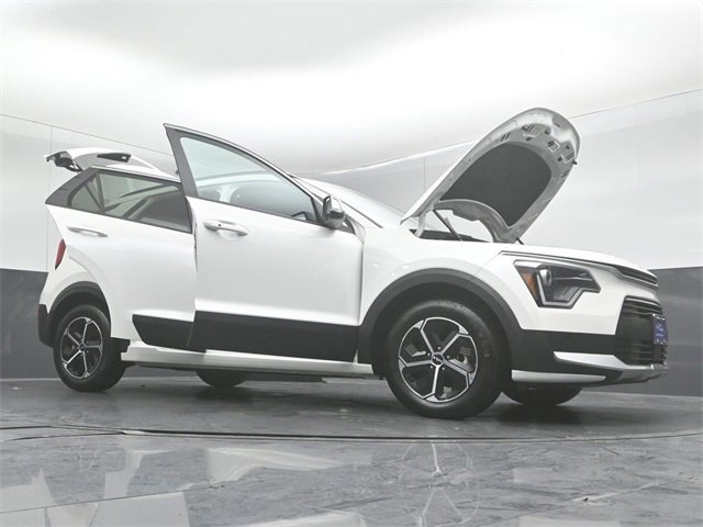 Used 2024 Kia Niro EX image 57