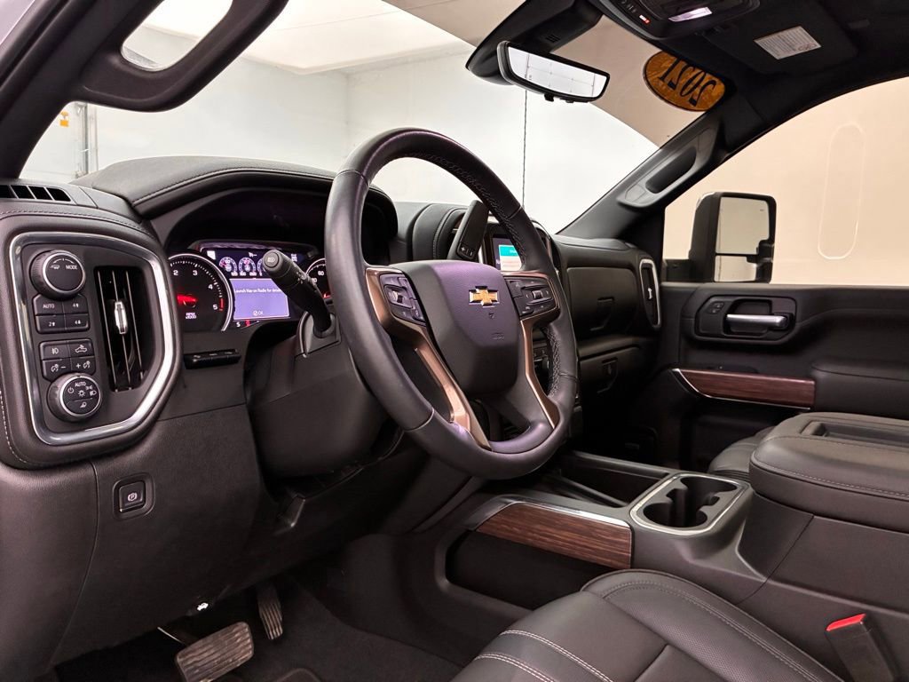 Used 2021 Chevrolet Silverado 3500 High Country image 19
