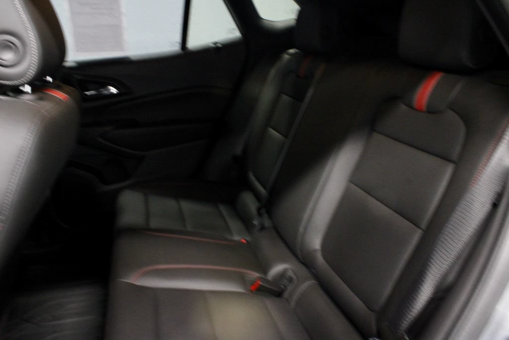 Used 2024 Chevrolet Trax RS FWD image 21