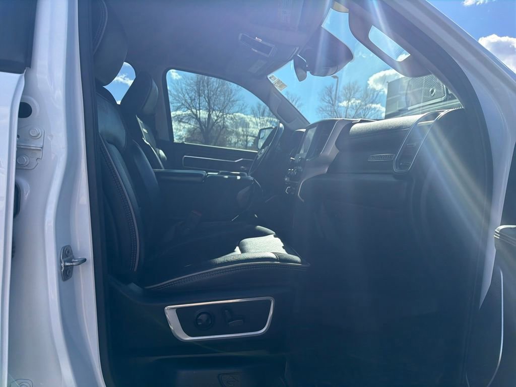 Used 2022 RAM 1500 Laramie image 29