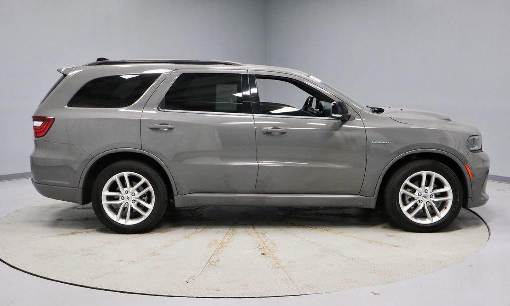 Used 2023 Dodge Durango R/T AWD/4WD image 7