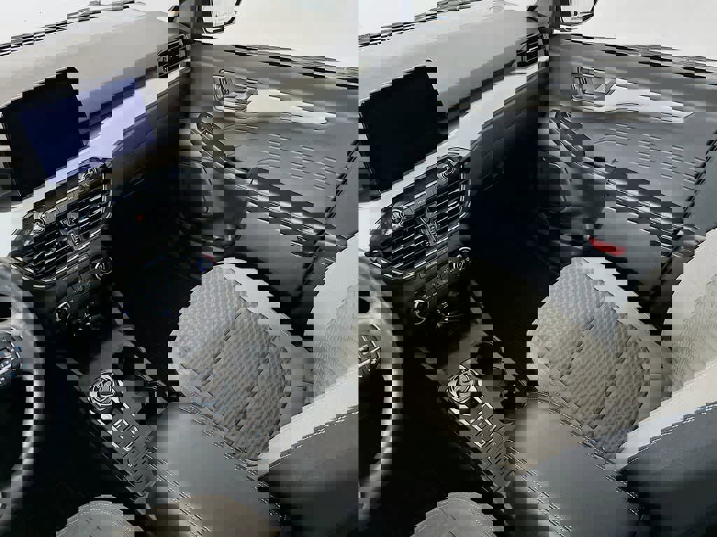 Certified 2022 Ford Escape SE image 11