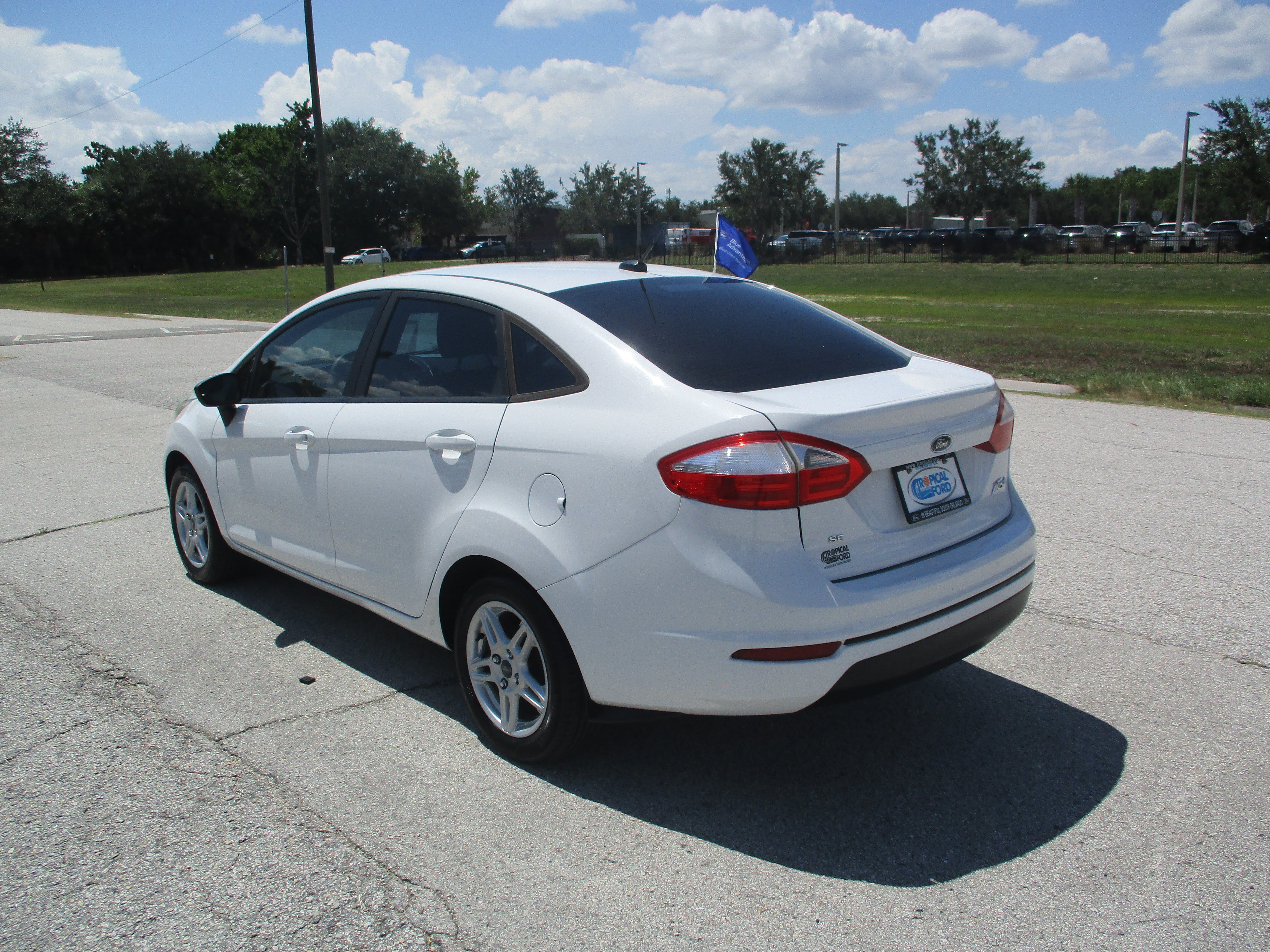 Certified 2018 Ford Fiesta SE FWD image 5