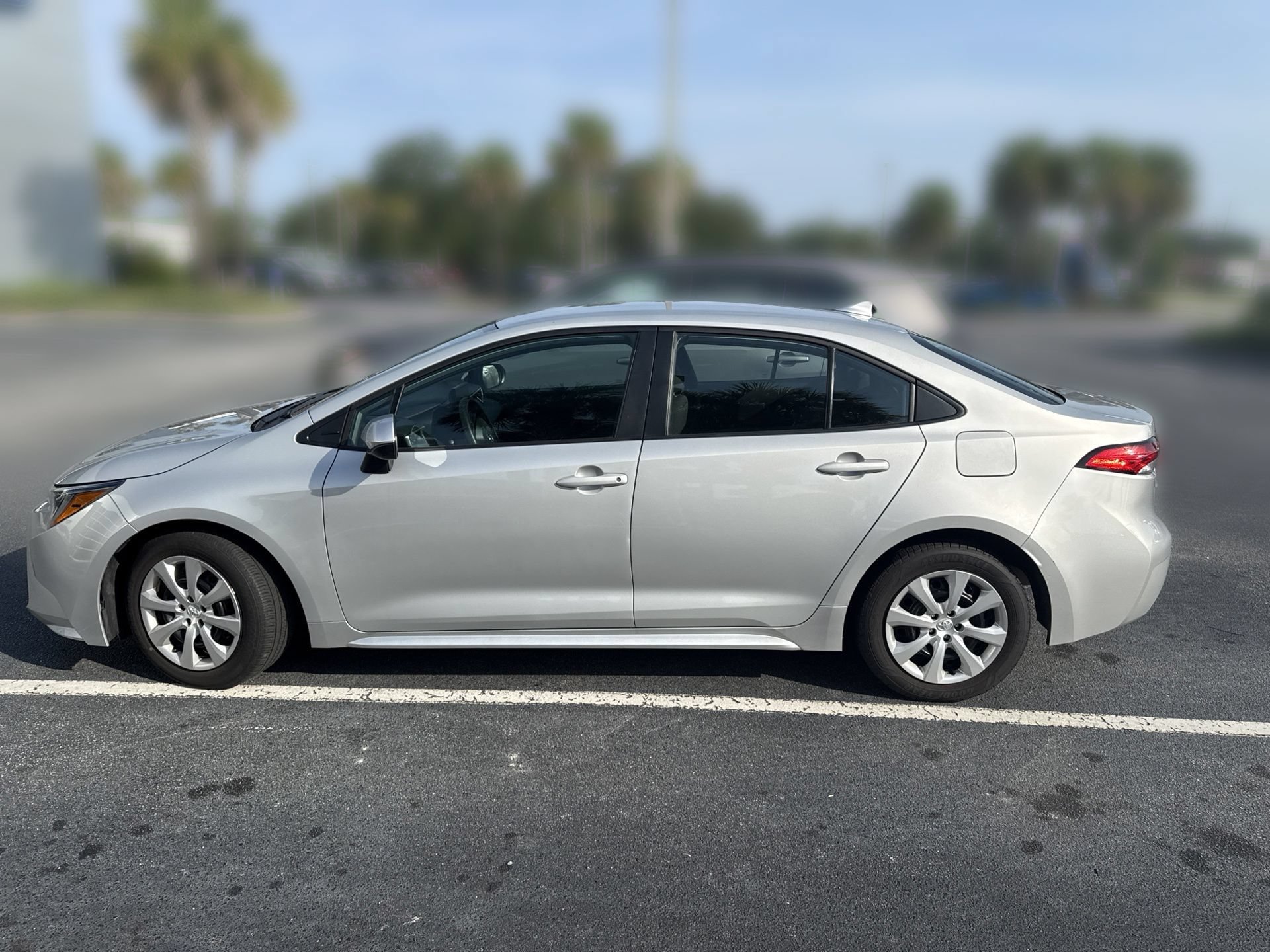 Used 2024 Toyota Corolla LE FWD image 8