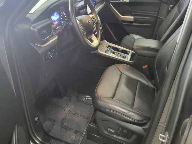 Certified 2023 Ford Explorer XLT w/ Equipment Group 202A AWD/4WD image 12