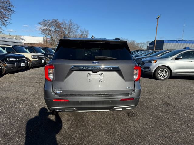 Certified 2023 Ford Explorer XLT w/ Equipment Group 202A image 5