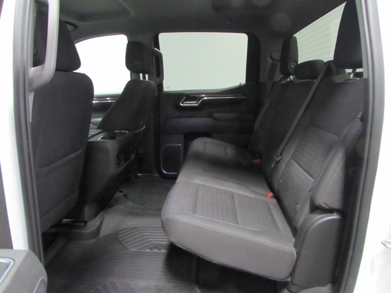 Used 2023 Chevrolet Silverado 1500 RST AWD/4WD image 15