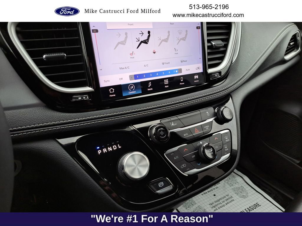 Used 2022 Chrysler Pacifica Touring-L w/ S Appearance Package image 13