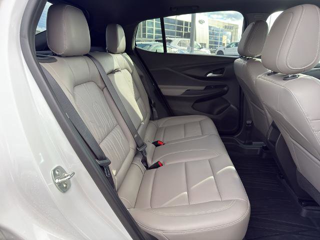 Used 2024 Buick Envista Avenir image 13
