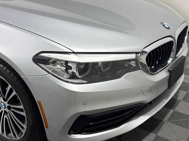 Used 2019 BMW 530i xDrive w/ Convenience Package AWD/4WD image 13