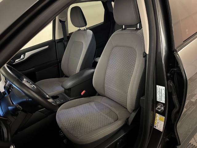 Certified 2020 Ford Escape SE Sport FWD image 17