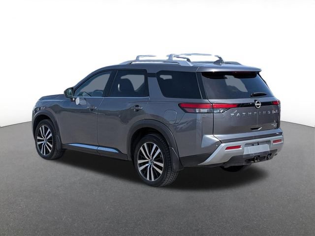 Used 2024 Nissan Pathfinder Platinum AWD/4WD image 4