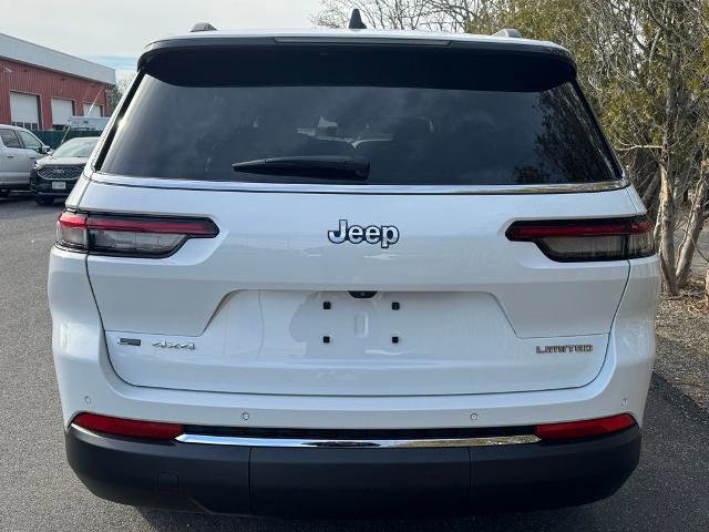Used 2023 Jeep Grand Cherokee L Limited AWD/4WD image 4