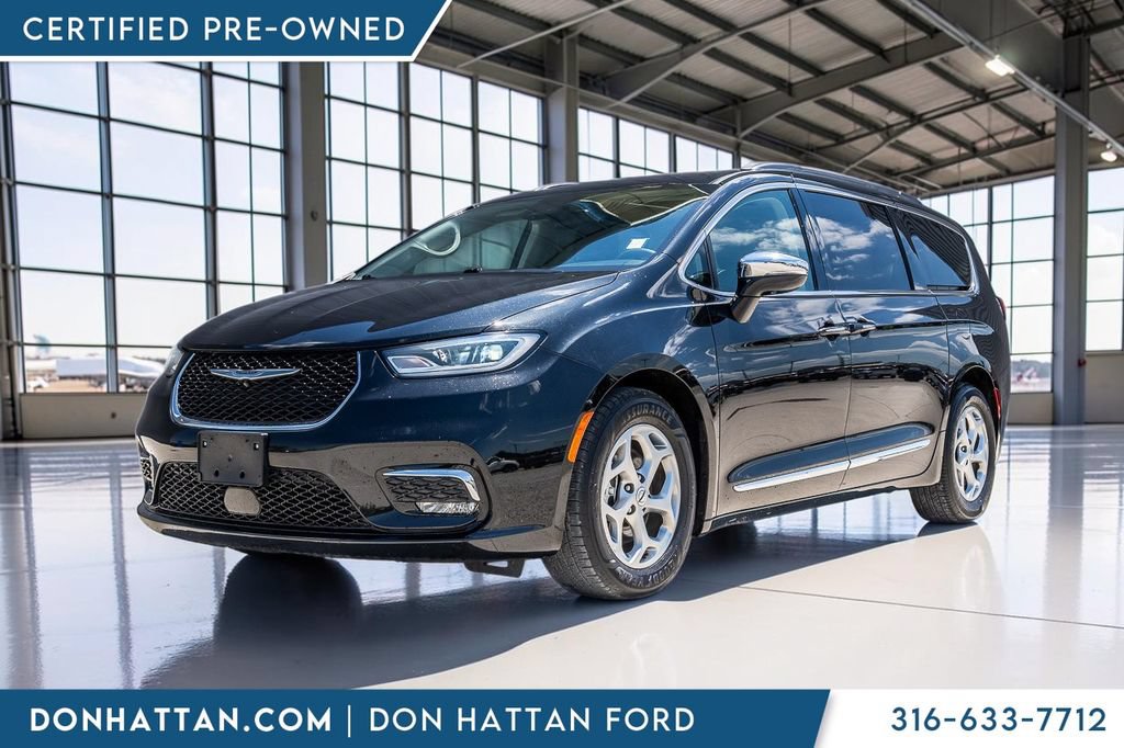 Used 2023 Chrysler Pacifica Limited