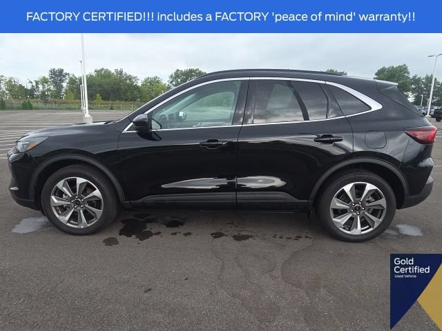 Certified 2025 Ford Escape Platinum AWD/4WD image 17