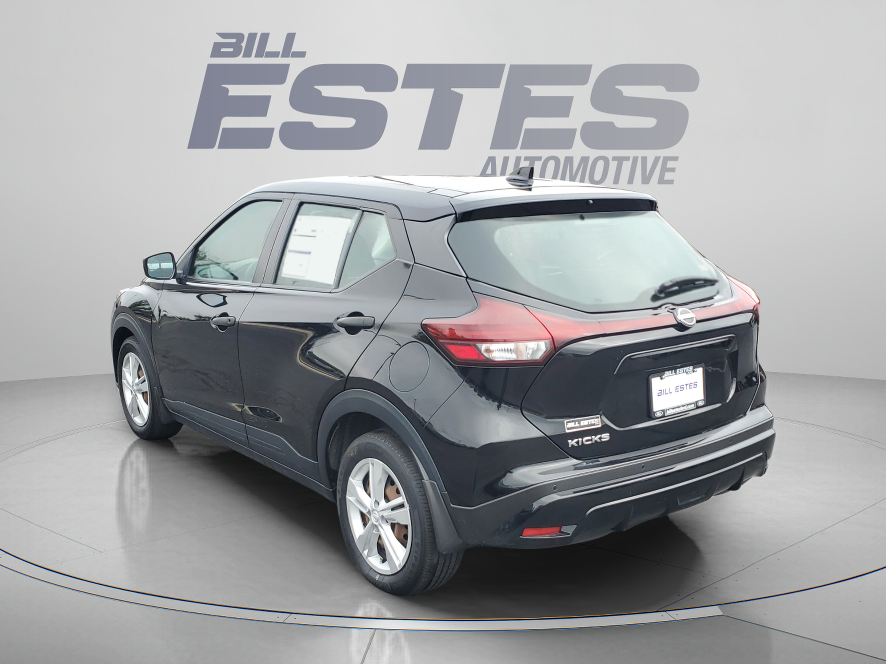 Used 2023 Nissan Kicks S FWD image 2