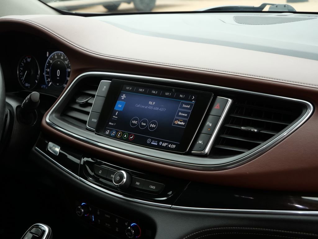 Used 2020 Buick Enclave Avenir w/ Avenir Technology Package FWD image 20