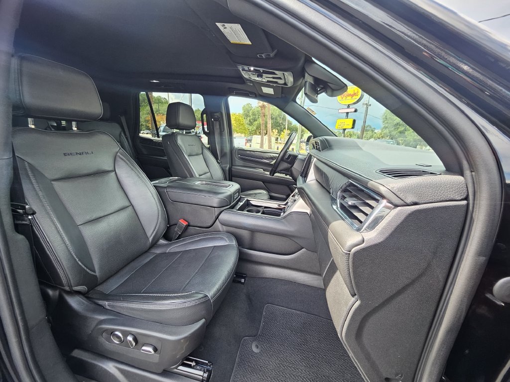 Used 2023 GMC Yukon Denali AWD/4WD image 33