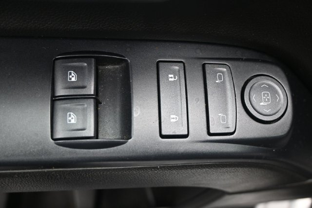 Used 2018 GMC Sierra 1500 4x4 Regular Cab w/ Sierra Convenience Package image 8