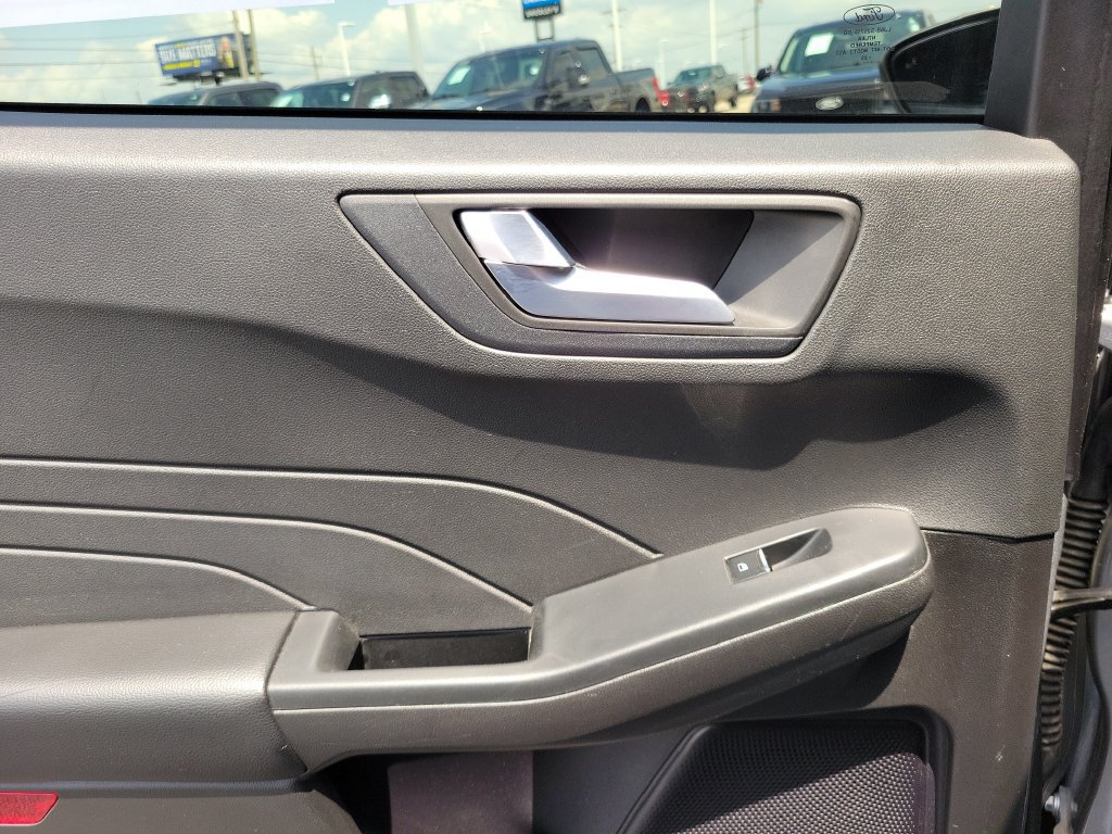 Certified 2023 Ford Escape ST-Line w/ Tech Pack #1 FWD image 16