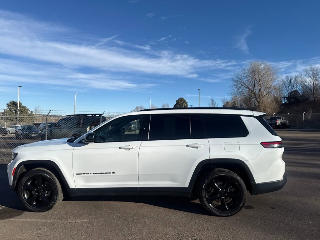 Used 2021 Jeep Grand Cherokee L Altitude image 2