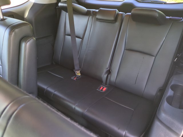 Used 2022 Toyota Highlander XLE FWD image 31