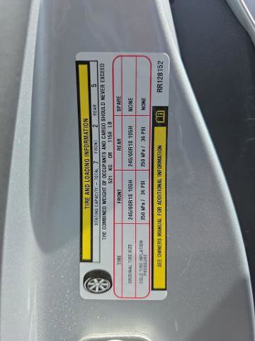 Used 2024 Chrysler Pacifica Limited FWD image 21