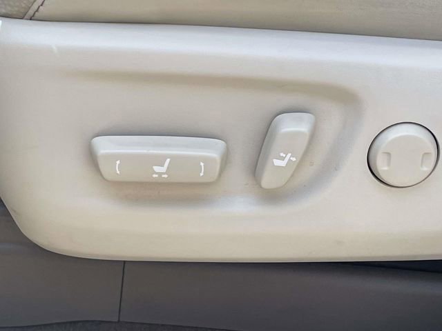 Used 2017 Lexus GX 460 Premium w/ Premium Package AWD/4WD image 14