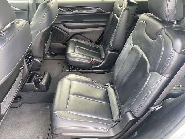 Used 2023 Jeep Grand Cherokee L Laredo w/ Luxury Tech Group I AWD/4WD image 16